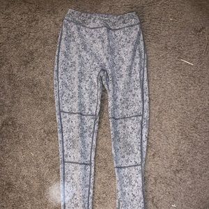 Grey gym shark leggings